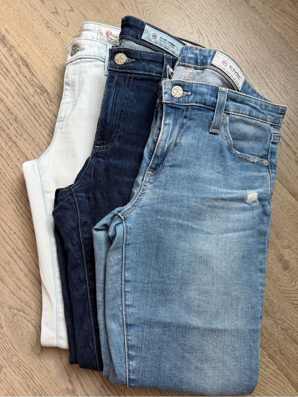 Lot of 3 pairs of AG jeans - size 28 - Picture 7 of 7
